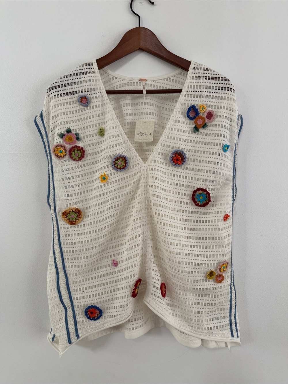 Free People Cream Crochet Floral V-Neck Sweater Vest